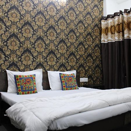 Hill Paradise Home Stay อุเดเปอร์ ภายนอก รูปภาพ